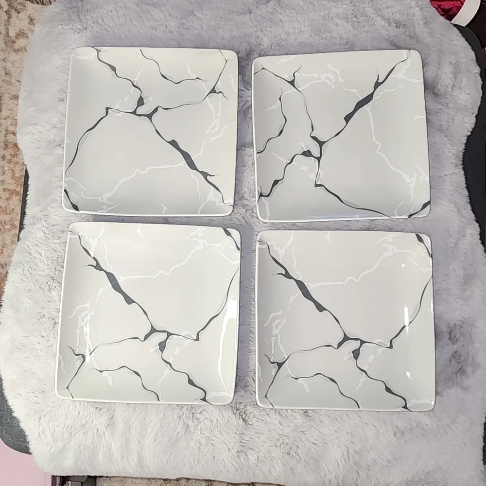 NIB Short Stories Gray Marble Pattern Set of‎ 4 Square Plates